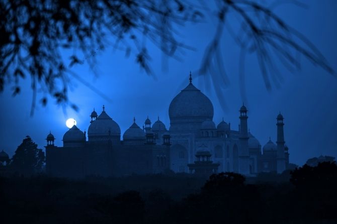 Taj Mahal Night Viewing by Moonlight