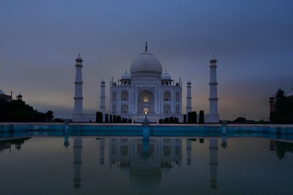 Taj Mahal Night Tour by Moonlight