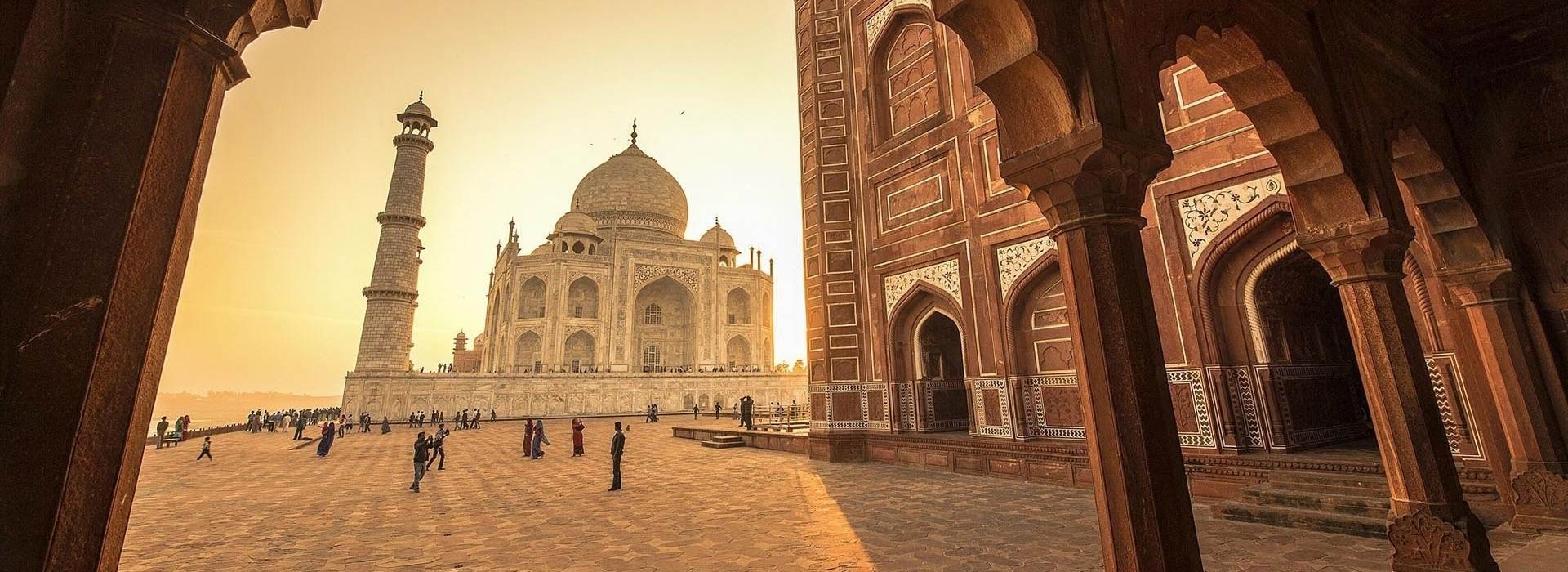 taj-Mahal-tour-by-car